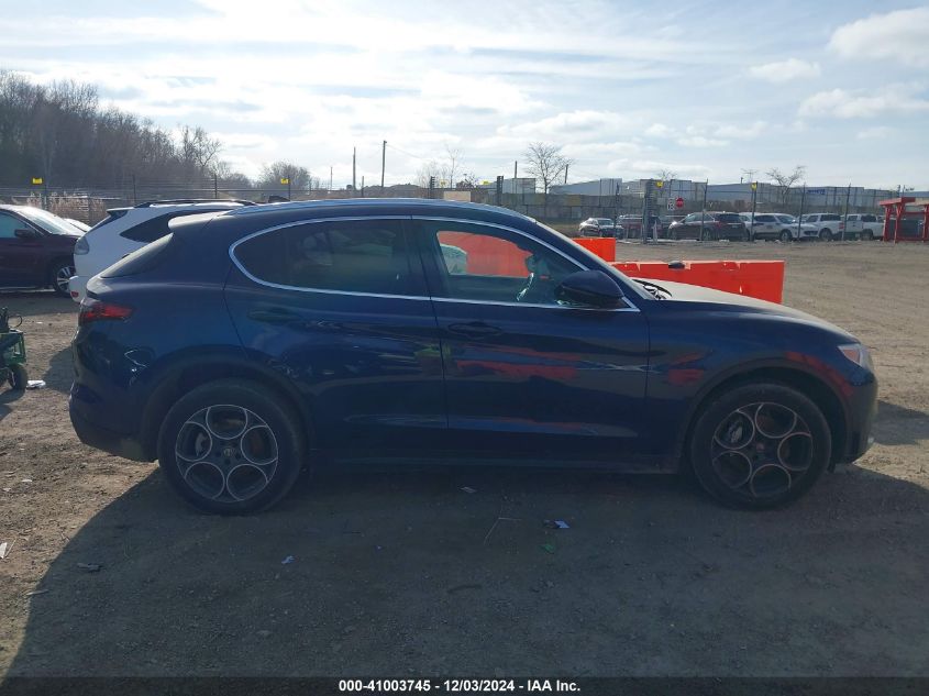 VIN ZASFAKAN5J7B65362 2018 ALFA ROMEO STELVIO no.13