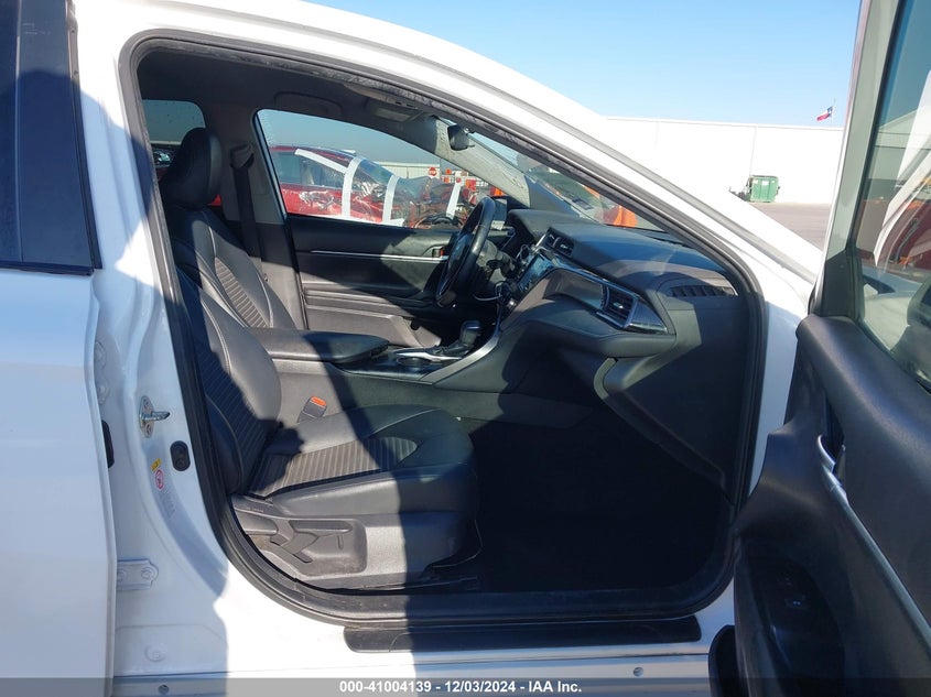 2019 TOYOTA CAMRY VIN: 4T1B11HK4KU226874