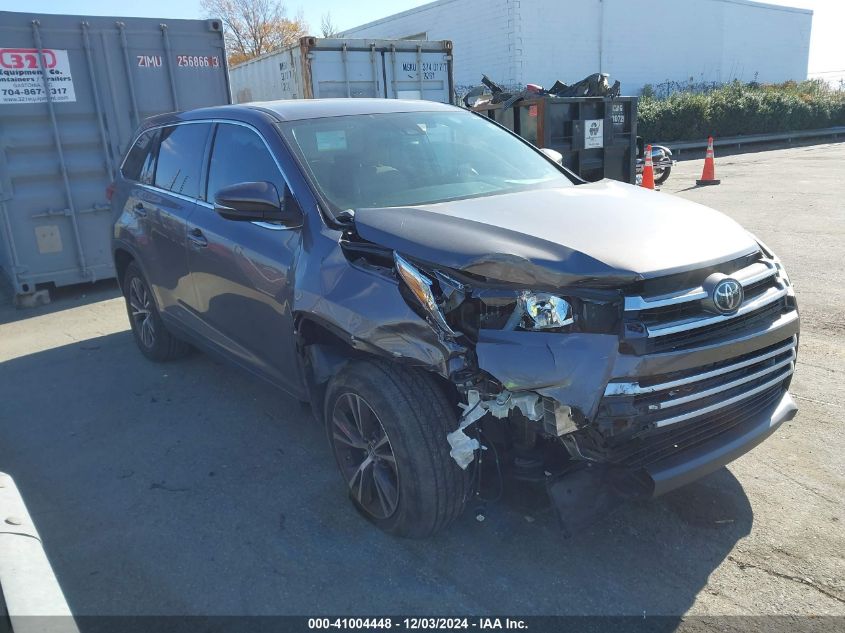 2019 Toyota Highlander, LE