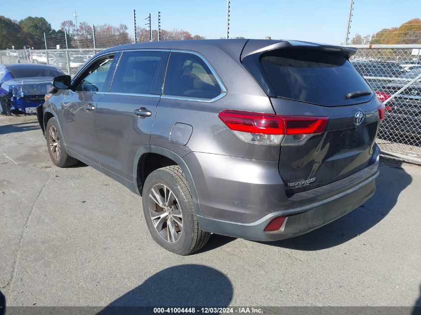 VIN 5TDZARFHXKS050183 2019 Toyota Highlander, LE no.3