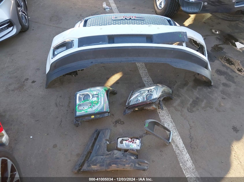 2015 GMC YUKON DENALI - 1GKS1CKJ7FR675933