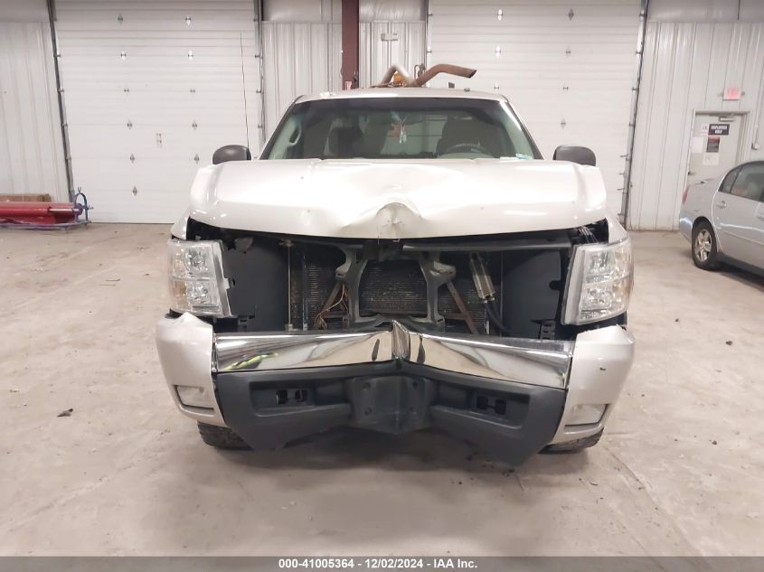 2008 Chevrolet Silverado 1500 Work Truck VIN: 1GCEC19X28Z317997 Lot: 41005364