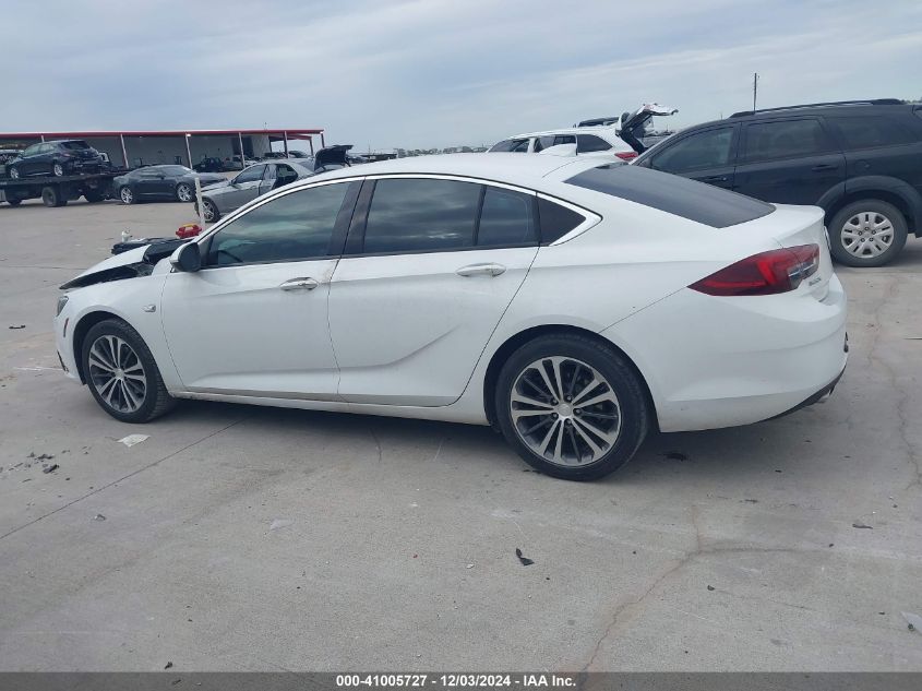 2018 Buick Regal Sportback Essence VIN: W04GP6SX9J1123194 Lot: 41005727