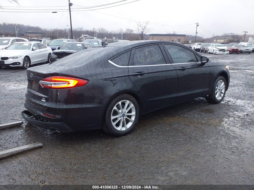 Vin: 3fa6p0hdxlr183303, lot: 41496220, ford fusion se 20204