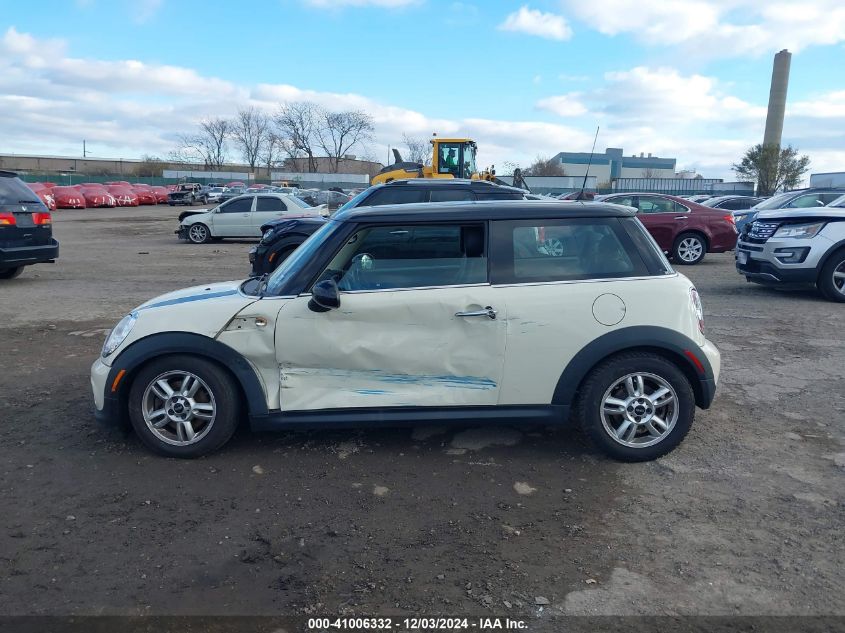 2013 Mini Hardtop Cooper VIN: WMWSU3C55DT679738 Lot: 41006332