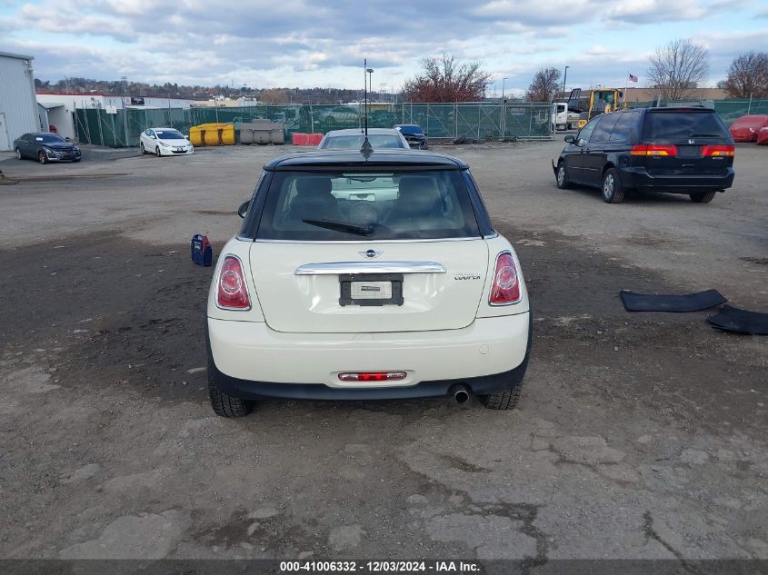 2013 Mini Hardtop Cooper VIN: WMWSU3C55DT679738 Lot: 41006332