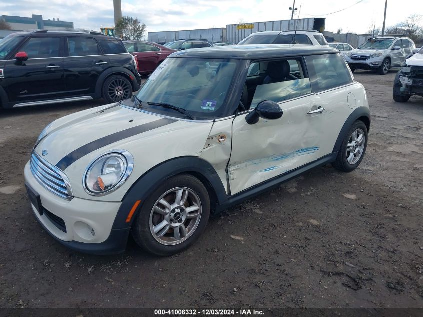 2013 Mini Hardtop Cooper VIN: WMWSU3C55DT679738 Lot: 41006332