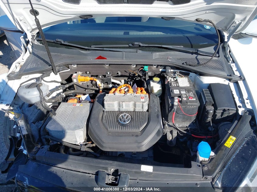 2016 VOLKSWAGEN E-GOLF SE WVWKP7AU4GW906237