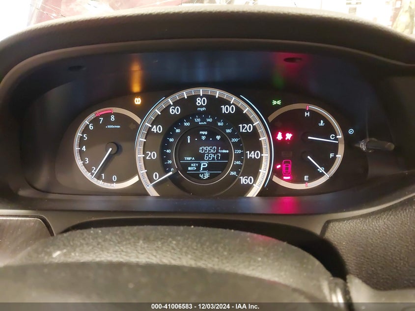 2015 HONDA ACCORD VIN: 1HGCR2F87FA230926