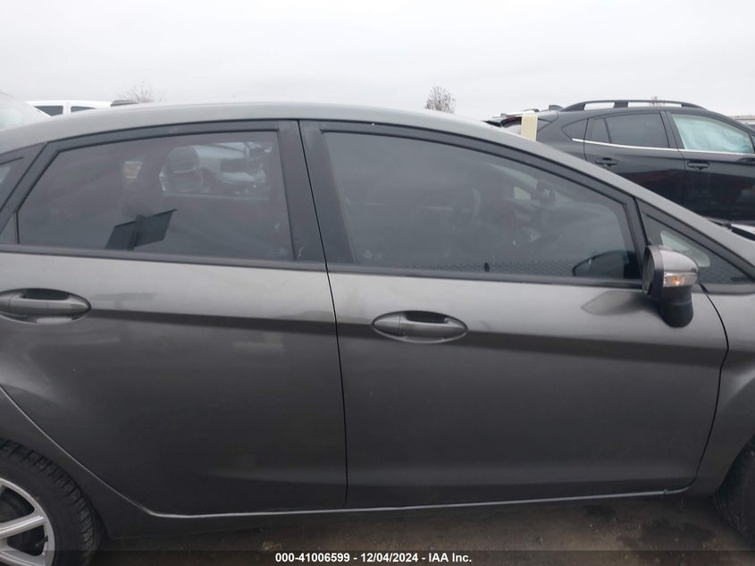 VIN 3FADP4BJ1KM143541 2019 FORD FIESTA SE