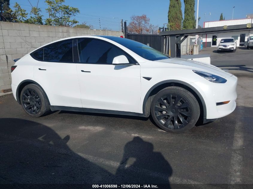 2021 Tesla Model Y Long Range Dual Motor All-Wheel Drive VIN: 5YJYGDEE8MF152710 Lot: 41006598