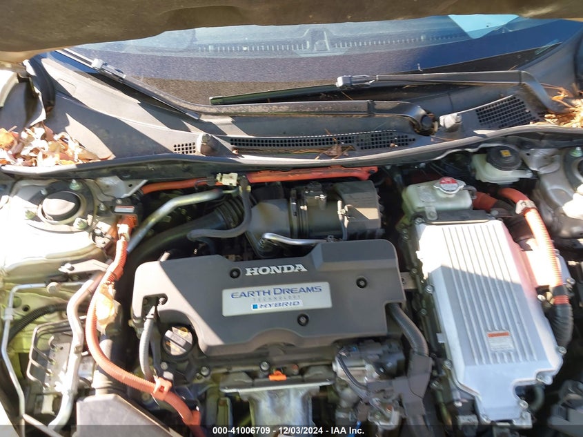 2015 HONDA ACCORD HYBRID VIN: 1HGCR6F38FA005944