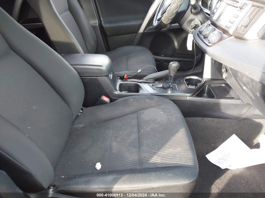 2017 TOYOTA RAV4 LE - JTMBFREV6HJ111870