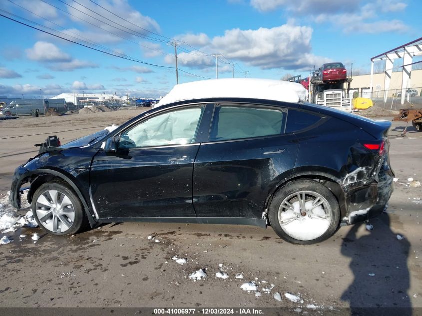 2022 Tesla Model Y Long Range Dual Motor All-Wheel Drive VIN: 7SAYGDEE7NA005148 Lot: 41006977