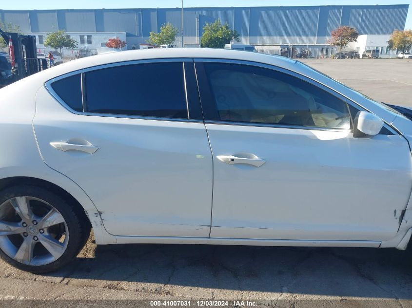 2013 Acura Ilx 2.0L VIN: 19VDE1F76DE010227 Lot: 41007031