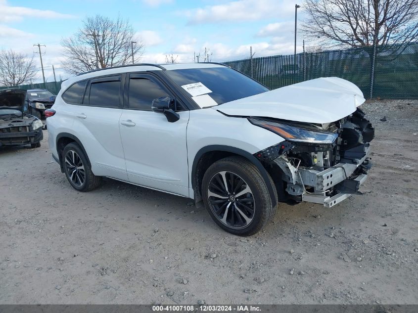 2022 TOYOTA HIGHLANDER XSE - 5TDLZRBH3NS191346