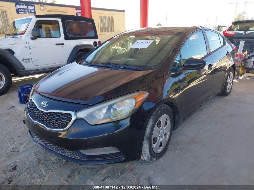 VIN KNAFK4A68F5433248 2015 KIA Forte, LX no.2