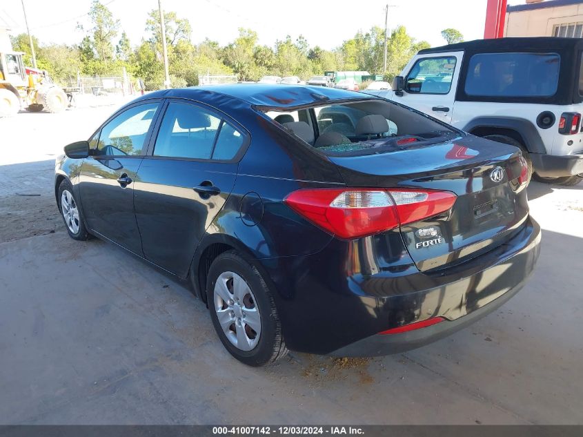 VIN KNAFK4A68F5433248 2015 KIA Forte, LX no.3