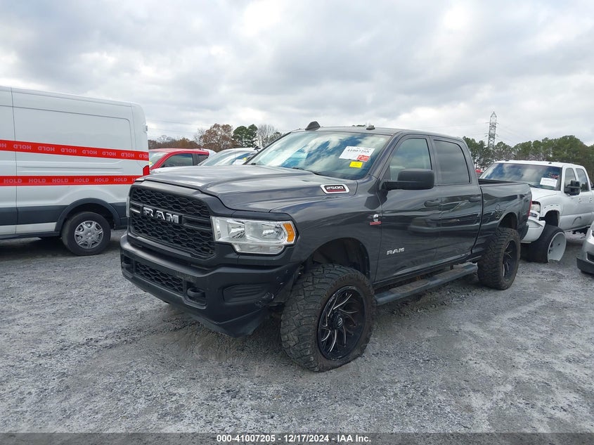 Vin: 3c6ur5clxlg234406, lot: 41497101, ram 2500 tradesman  4x4 6'4 box 20202
