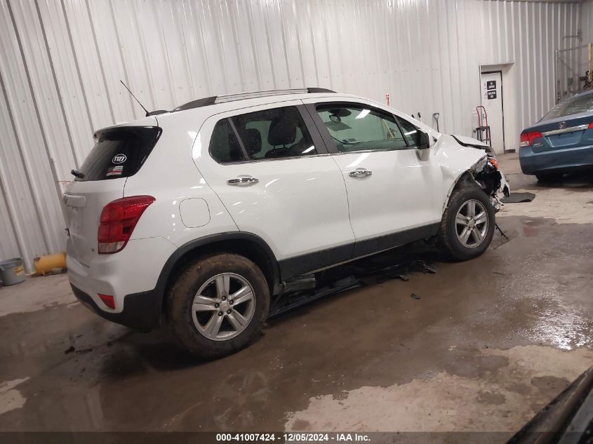 VIN KL7CJPSB4KB929775 2019 Chevrolet Trax, LT no.4