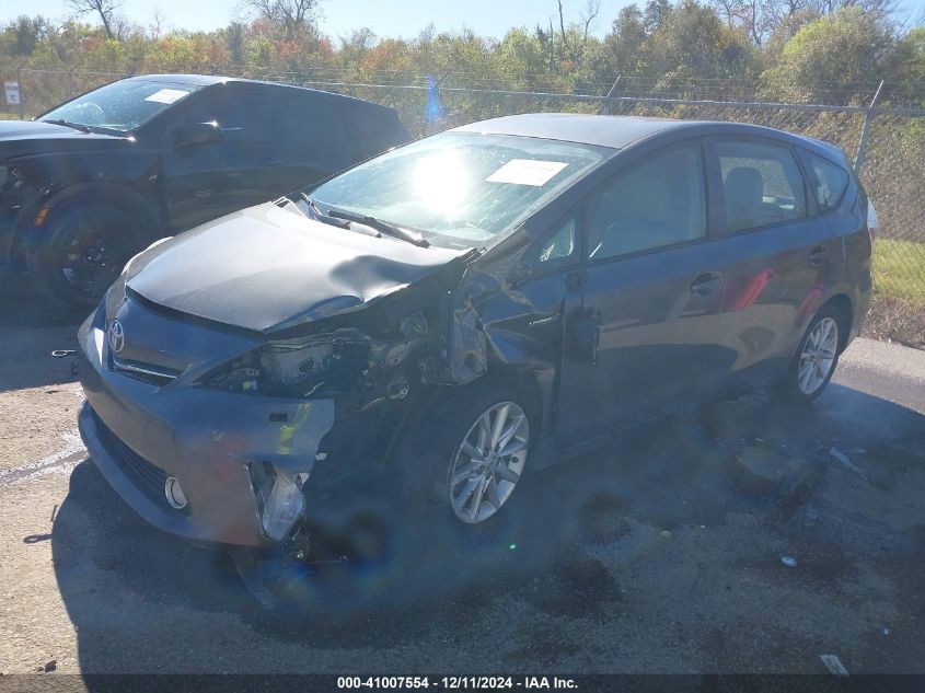 VIN JTDZN3EU2D3218919 2013 TOYOTA PRIUS V no.2