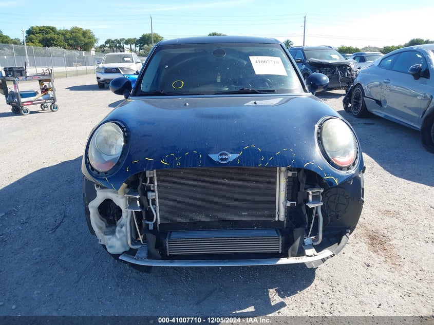 2016 MINI HARDTOP VIN: WMWXU1C55G2D10403