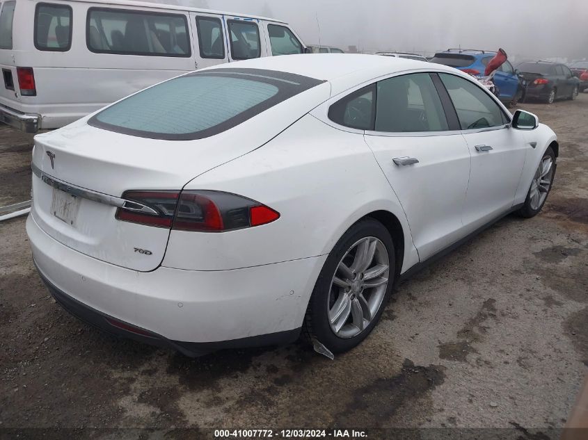 VIN 5YJSA1E2XFF111896 2015 Tesla Model S, 70D/85D/P85D no.4