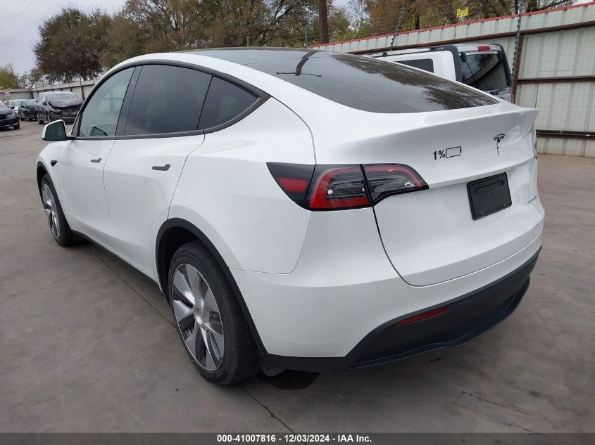 VIN 7SAYGDEE2PA101238 2023 Tesla Model Y, Awd/Long... no.3