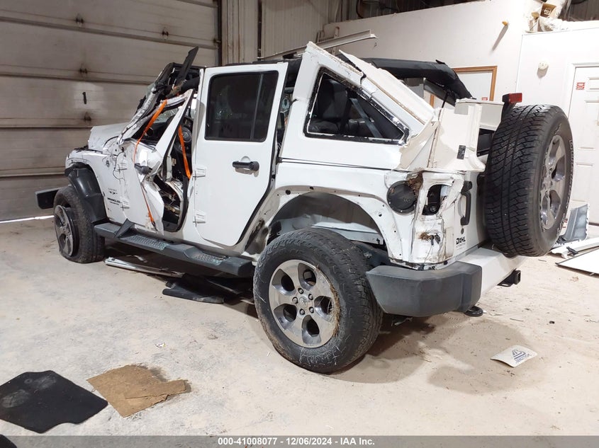 2016 JEEP WRANGLER UNLIMITED SAHARA - 1C4BJWEG5GL240006
