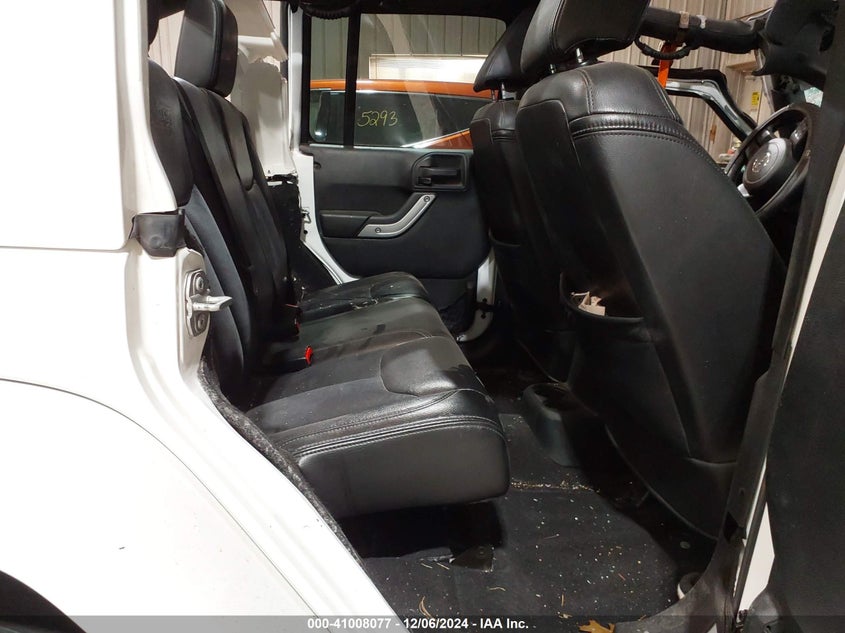 2016 JEEP WRANGLER UNLIMITED SAHARA - 1C4BJWEG5GL240006