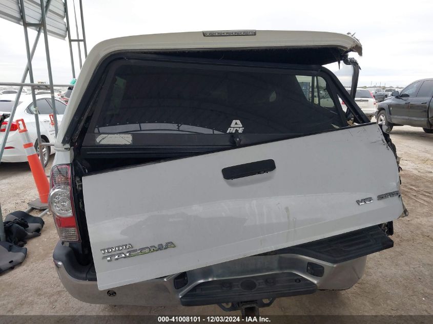 VIN 3TMLU4EN9FM202936 2015 Toyota Tacoma, Base V6 no.16