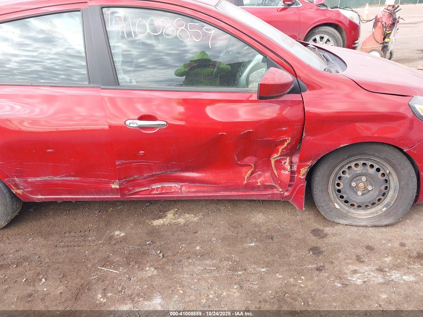 2015 Nissan Versa 1.6 Sv VIN: 3N1CN7AP5FL821399 Lot: 41008859