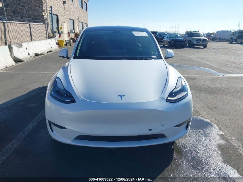 2022 Tesla Model Y Performance Dual Motor All-Wheel Drive VIN: 7SAYGDEF6NF340588 Lot: 41009022