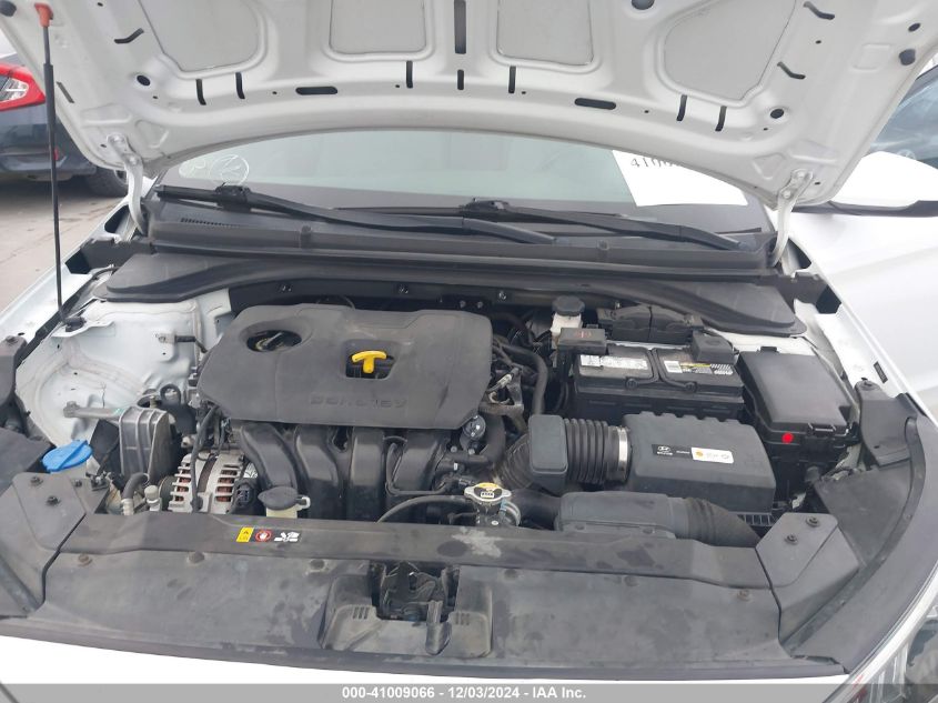 2019 HYUNDAI ELANTRA VIN: 5NPD74LF1KH453053