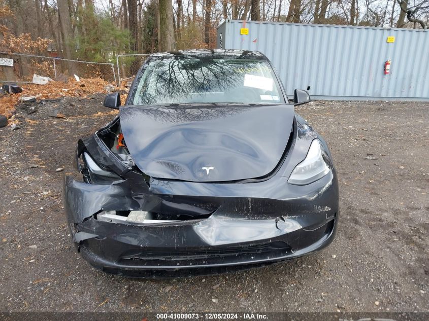 VIN 7SAYGDEF2RF186709 2024 Tesla Model Y, Performan... no.11