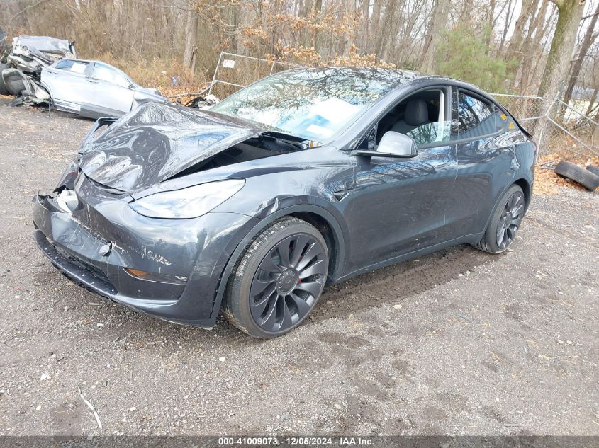 VIN 7SAYGDEF2RF186709 2024 Tesla Model Y, Performan... no.2