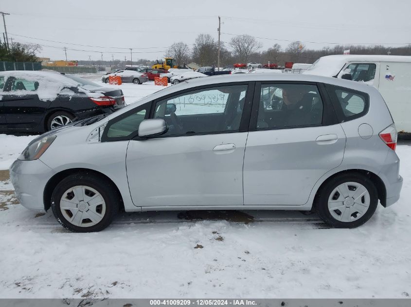 VIN JHMGE8H30DC070940 2013 Honda Fit no.14