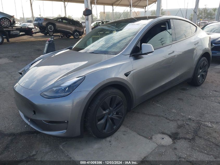 VIN 7SAYGAEE7RF122980 2024 Tesla Model Y, Long Rang... no.2