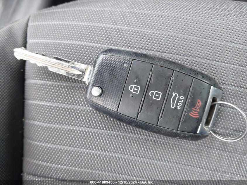 2016 KIA FORTE LX - KNAFX4A63G5596439