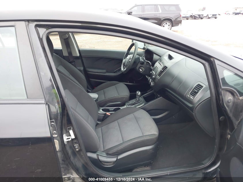 2016 KIA FORTE LX - KNAFX4A63G5596439