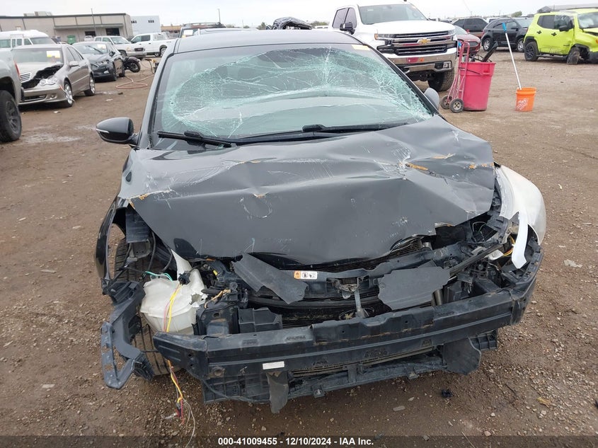 2016 KIA FORTE LX - KNAFX4A63G5596439