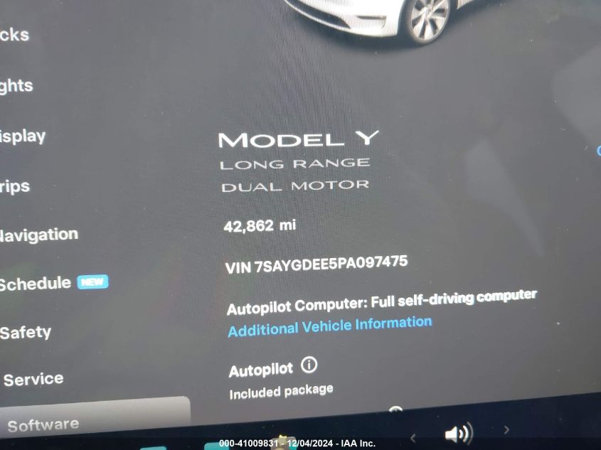 2023 Tesla Model Y Awd/Long Range Dual Motor All-Wheel Drive VIN: 7SAYGDEE5PA097475 Lot: 41009831