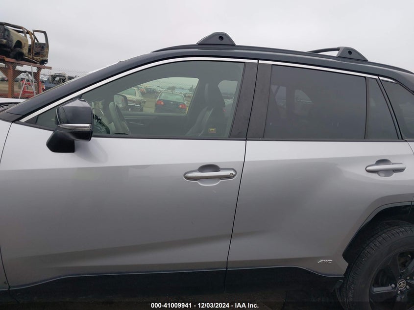 2020 TOYOTA RAV4 HYBRID XSE - JTMEWRFV7LD546092