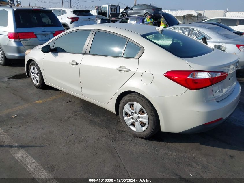 VIN KNAFK4A66F5374295 2015 KIA Forte, LX no.3