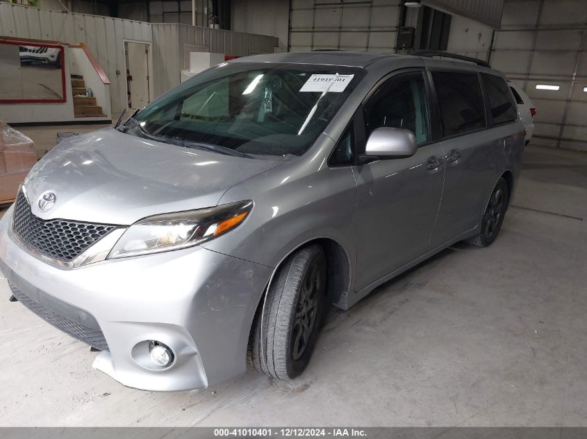 VIN 5TDXZ3DC9HS885348 2017 Toyota Sienna, SE no.2