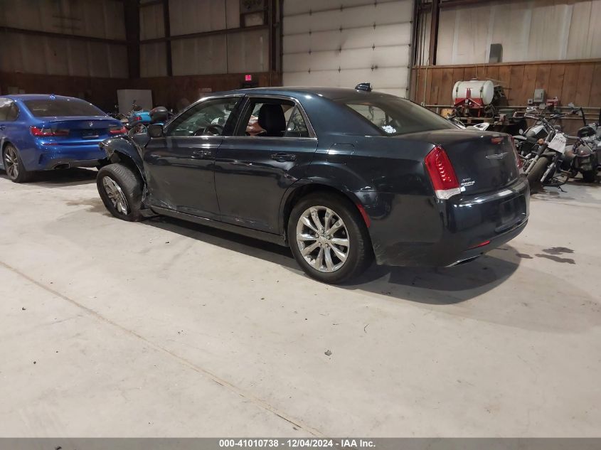 VIN 2C3CCARG6HH585883 2017 Chrysler 300, Limited Awd no.3