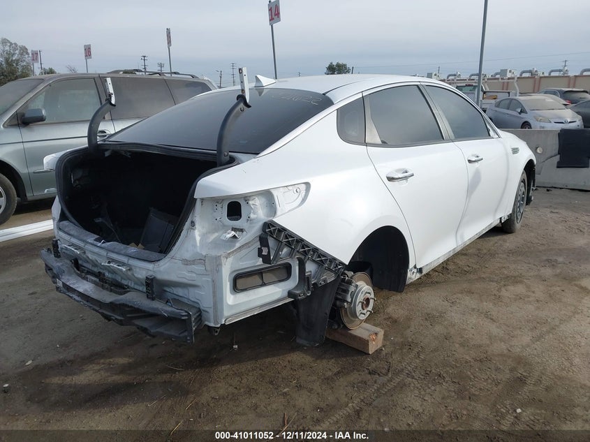 2019 KIA OPTIMA VIN: 5XXGT4L34KG298394