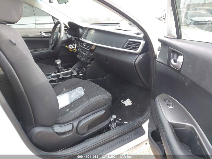 2019 KIA OPTIMA VIN: 5XXGT4L34KG298394