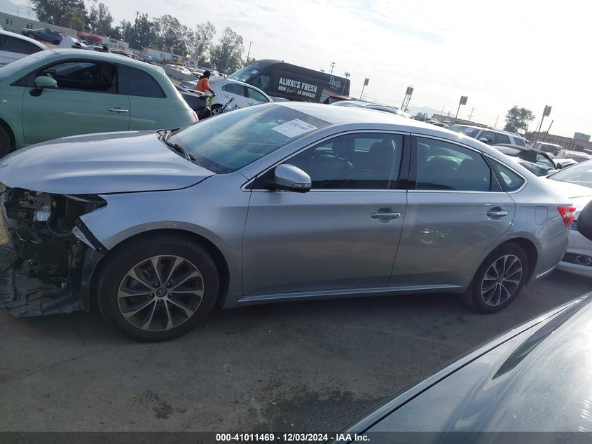 VIN 4T1BK1EB3JU267237 2018 TOYOTA AVALON XLE