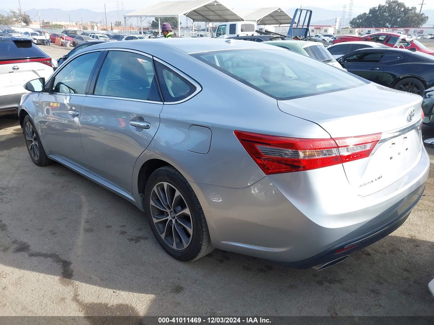 VIN 4T1BK1EB3JU267237 2018 TOYOTA AVALON XLE
